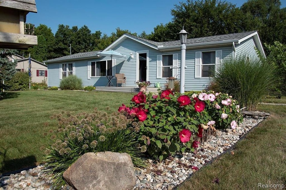 Patio 1.jpg