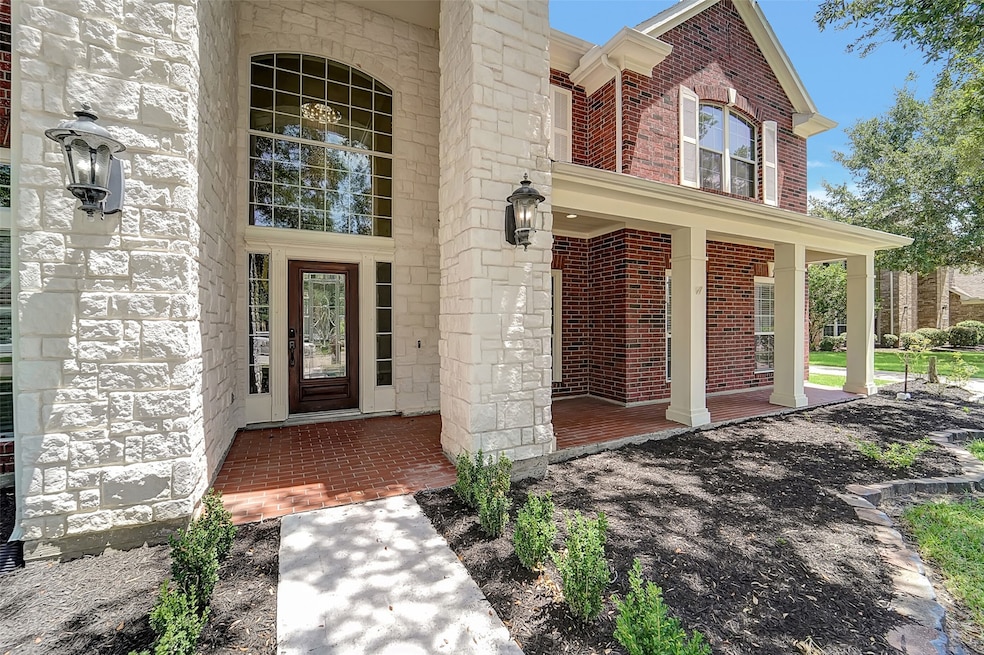 1918 Pampas Trail Dr, Friendswood, TX 77546 - photo 1