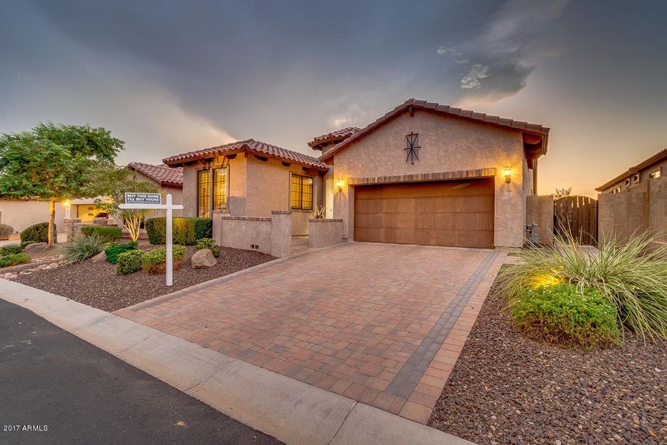 Stunning curb appeal