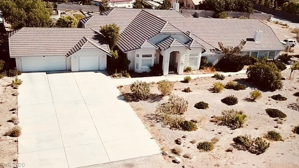 2 FULL ACRES!!