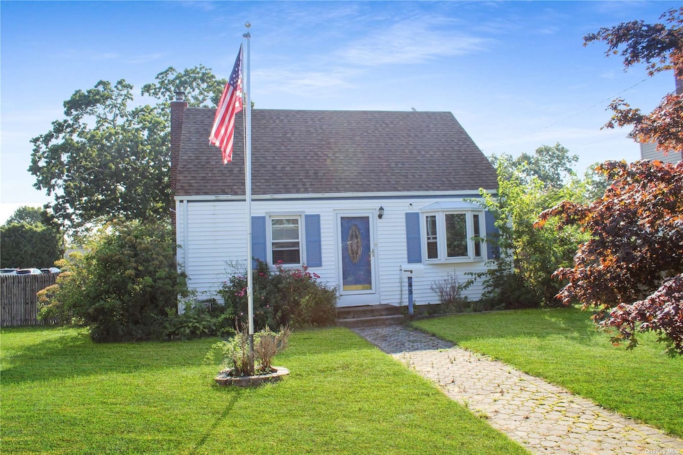 45 Washington Ave, West Sayville, NY 11796 MLS ONE3500285