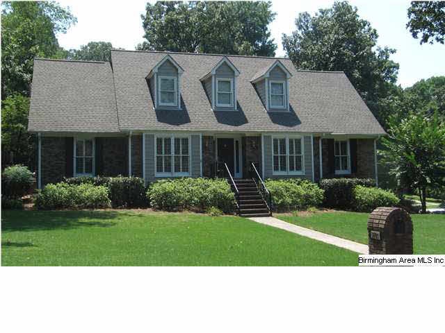 Spacious corner lot in Countrywood Highlands.