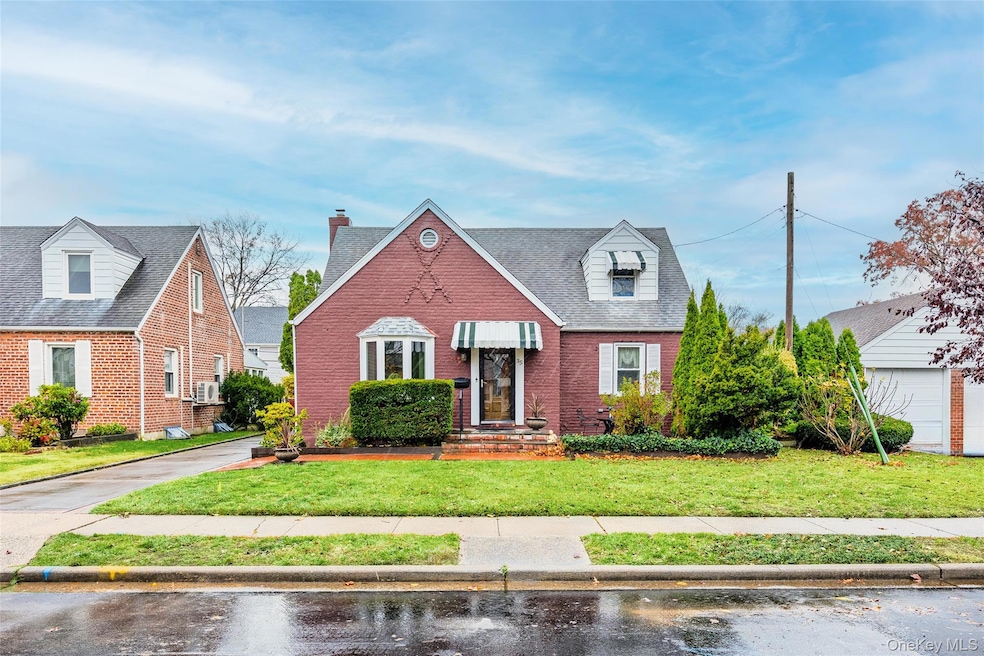 For Sale $930,000 • Co-Listing Agent