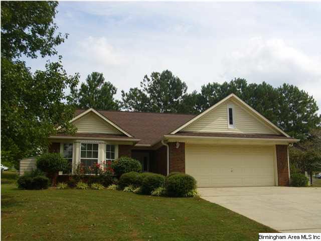 Great home in GREAT location and ready for immedia
