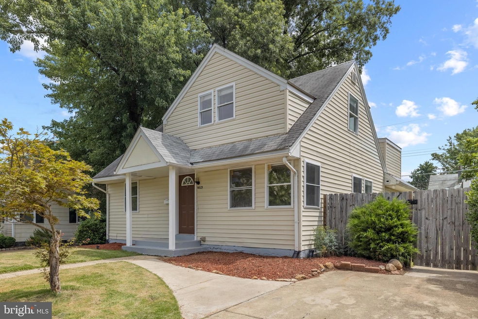6623 Cavalier Dr, Alexandria, VA 22307 - photo 1