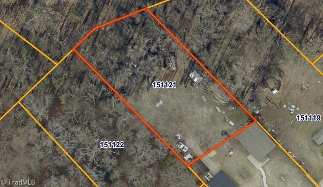 2904 Cromwell Rd, Greensboro, NC 27407 - photo 1