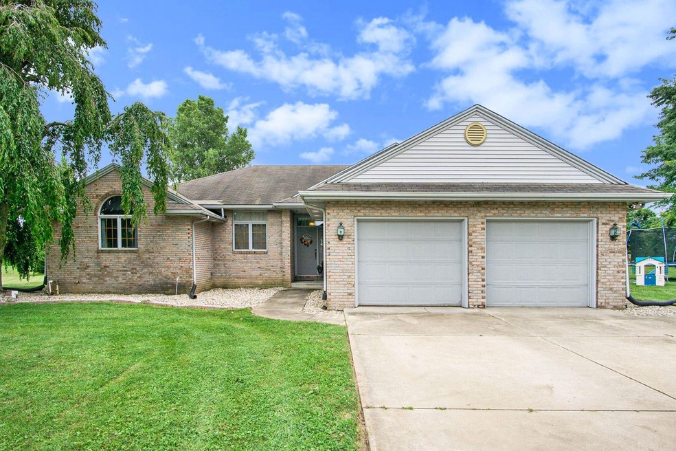 59800 Red Bird Ct, Mishawaka, IN 46544 - photo 1