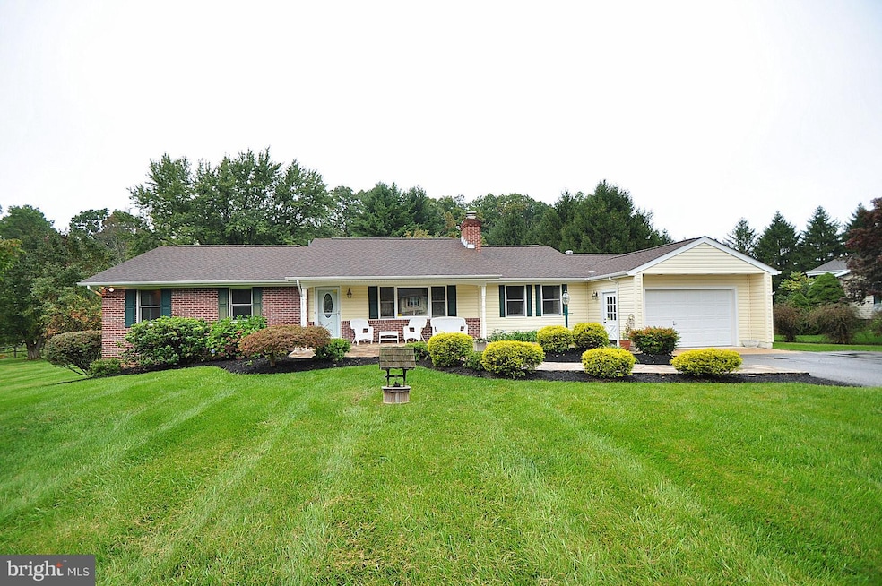 4012 Robin Hood Way, Sykesville, MD 21784 - photo 1