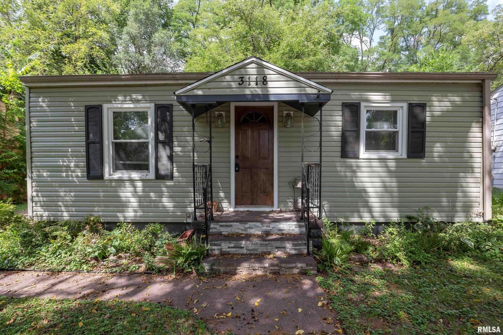 3118 Indian Rd, Davenport, IA 52802 - photo 1