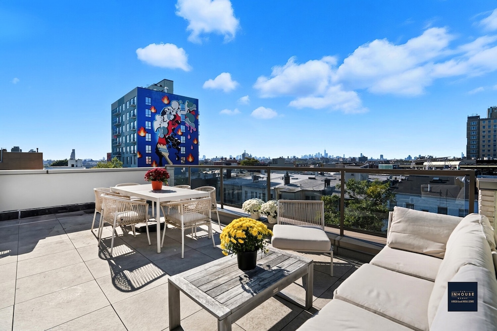 For Sale $1,175,000 • Co-Listing Agent