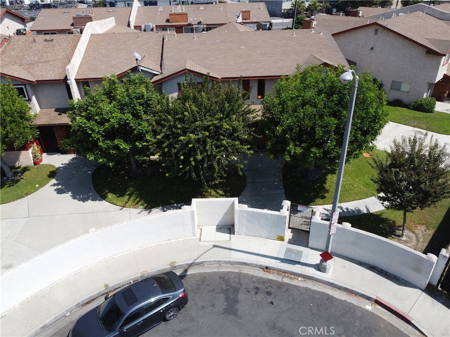 Under Contract $565,000