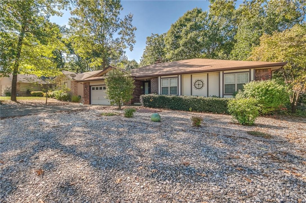 21 Yarmouth Dr, Bella Vista, AR 72715 - photo 1