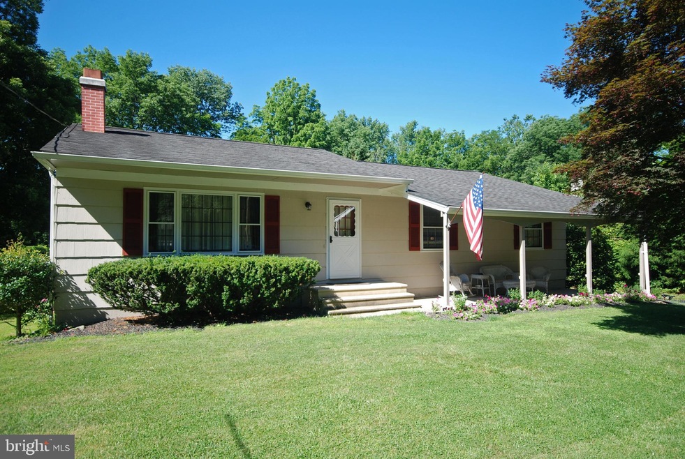 32 S Main St, Stockton, NJ 08559 - photo 1