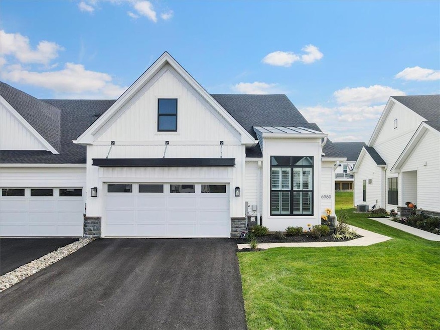 6980 Pine Ln, Bath, PA 18014 - photo 1