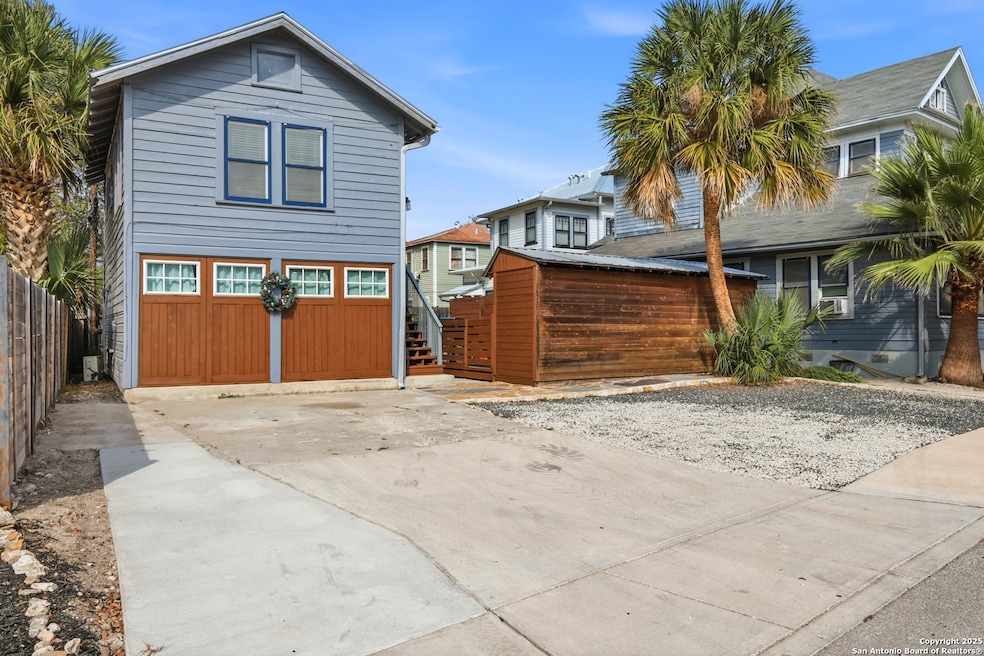 135 Adams St unit 4, San Antonio, TX 78210 - photo 1