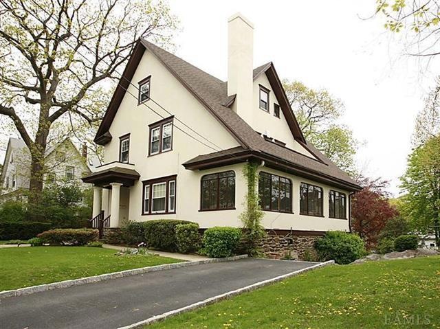 10 Lanark Rd, Yonkers, NY 10705 - photo 1