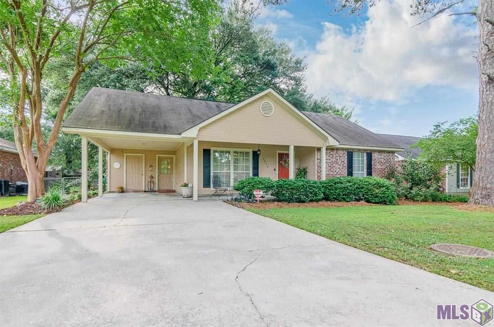 3214 Old Baker Rd, Zachary, LA 70791 - photo 1