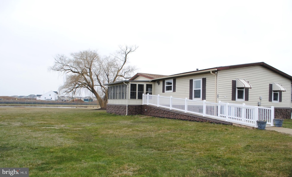 52 Makenna Ave, New Holland, PA 17557 - photo 1