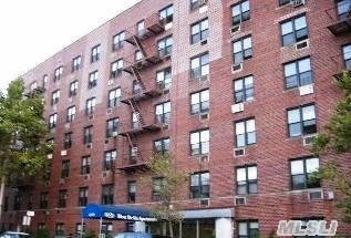 152-72 Melbourne Ave unit 3M, Flushing, NY 11367 - photo 1