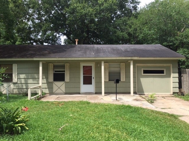 10910 Ritow St, Houston, TX 77089 - photo 1