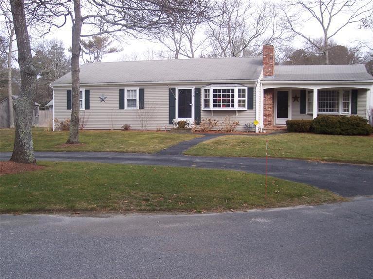 118 Captain Ellis Ln, Hyannis, MA 02601 - photo 1