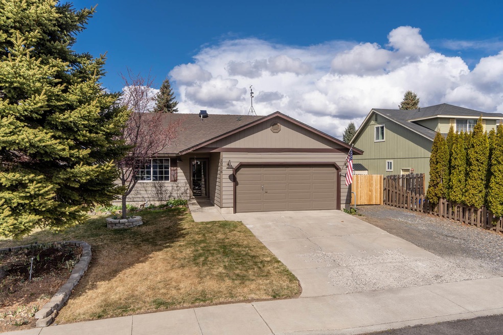 20776 Amber Way, Bend, OR 97701 - photo 1