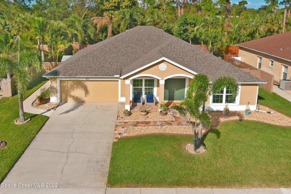 430 Stonehenge Cir-13