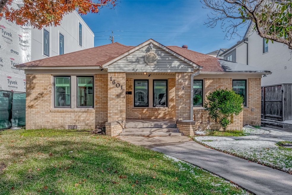 1601 Mcduffie St, Houston, TX 77019 - photo 1