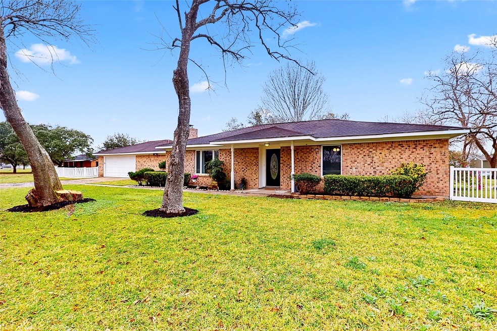 3628 County Road 181, Alvin, TX 77511 - photo 1