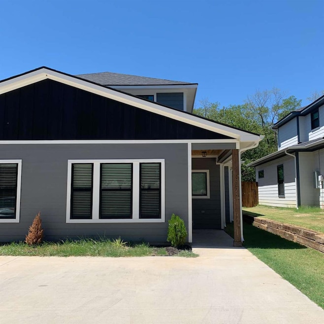 1317 S 5th Ave unit 1317, Denison, TX 75021 - photo 1