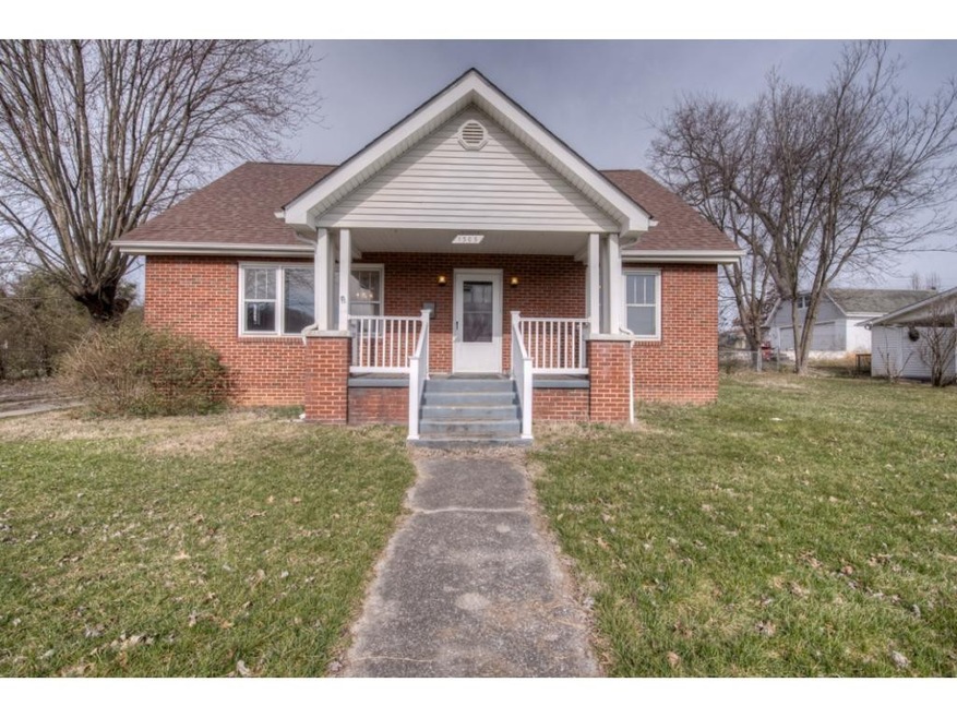 1305 E Unaka Ave, Johnson City, TN 37601 - photo 1