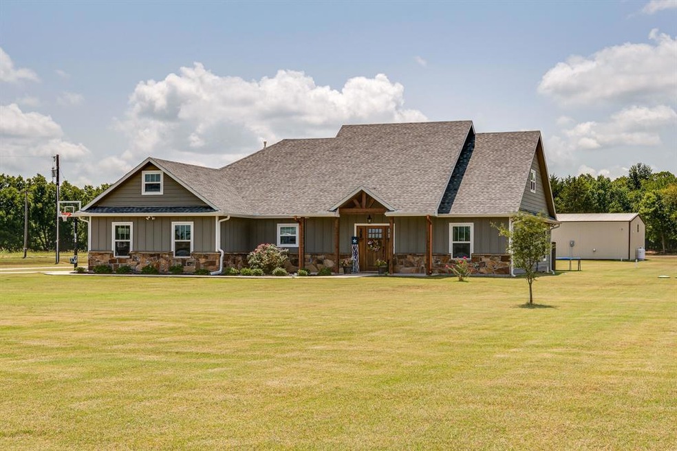 108 Wren, Ector, TX 75439 - photo 1