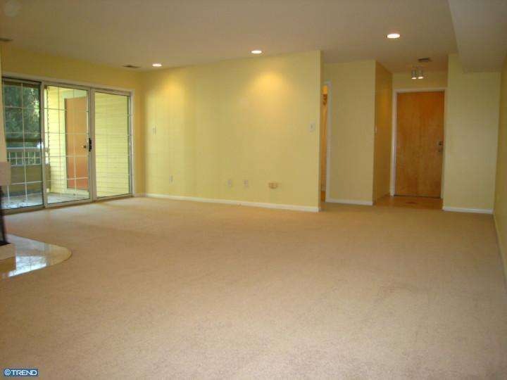 105 Claridge Ct unit 6, Princeton, NJ 08540 - photo 1
