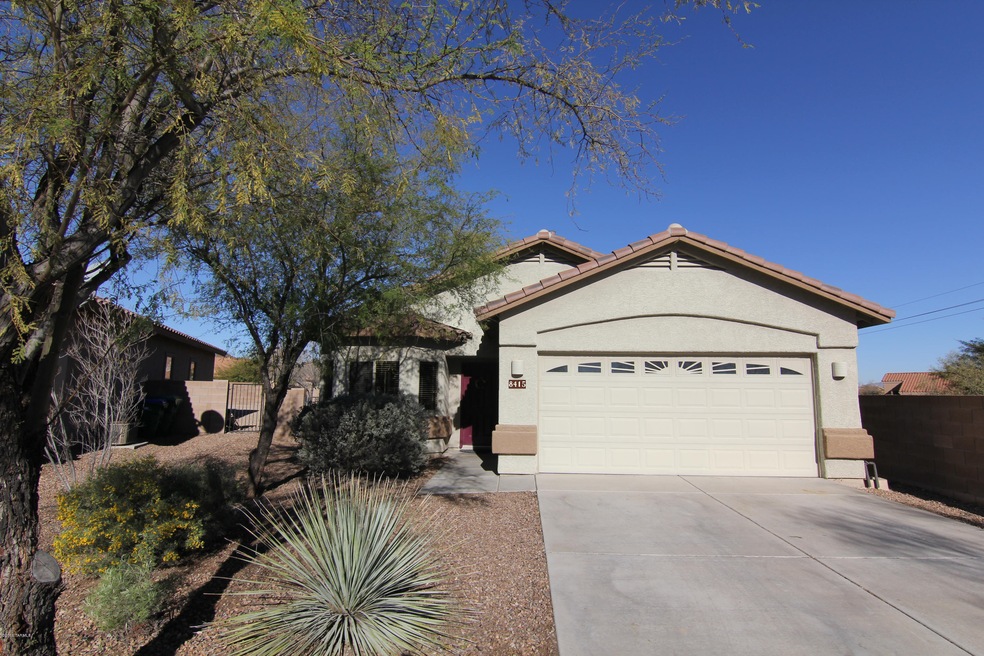 8415 N Coyote View Court