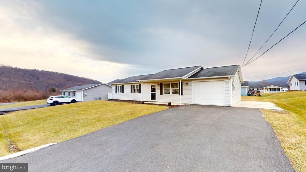 73 Redwood Ln, Keyser, WV 26726 - photo 1