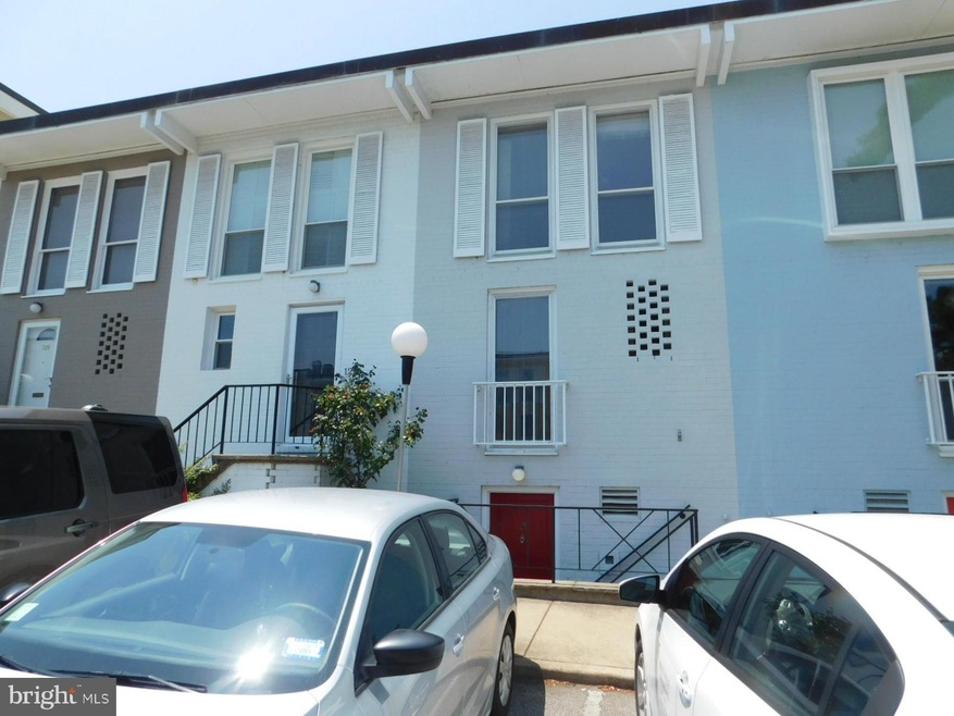 128 G St SW unit 164, Washington, DC 20024 - photo 1