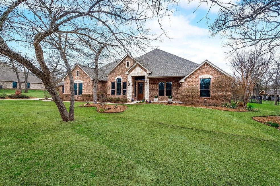 204 S Natural Springs Ln, Azle, TX 76020 - photo 1