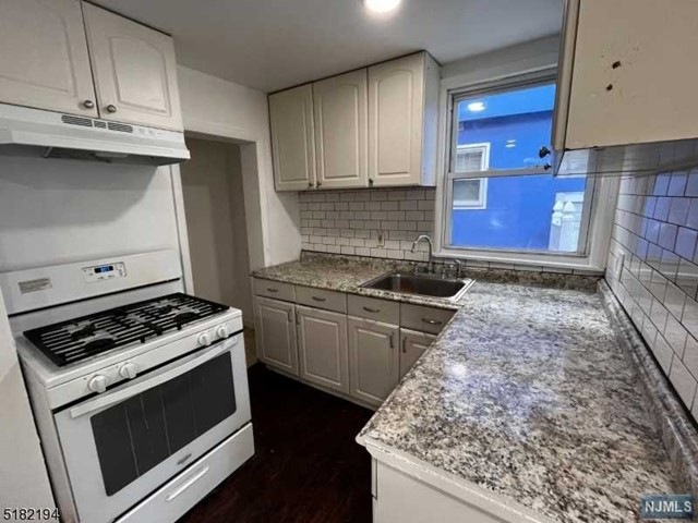 162 Glenwood Ave unit 1, Bloomfield, NJ 07003 - photo 1