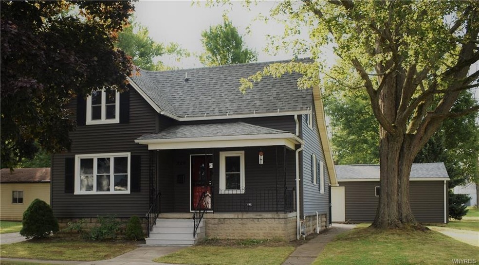 229 Stenzil St, North Tonawanda, NY 14120 - photo 1