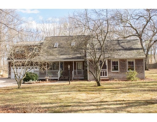 90 Farm St, Millis, MA 02054 - photo 1