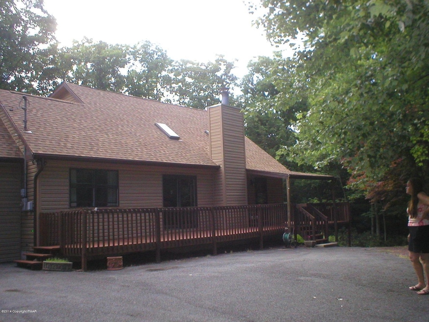 136 Primrose Ln, Jim Thorpe, PA 18229 - photo 1