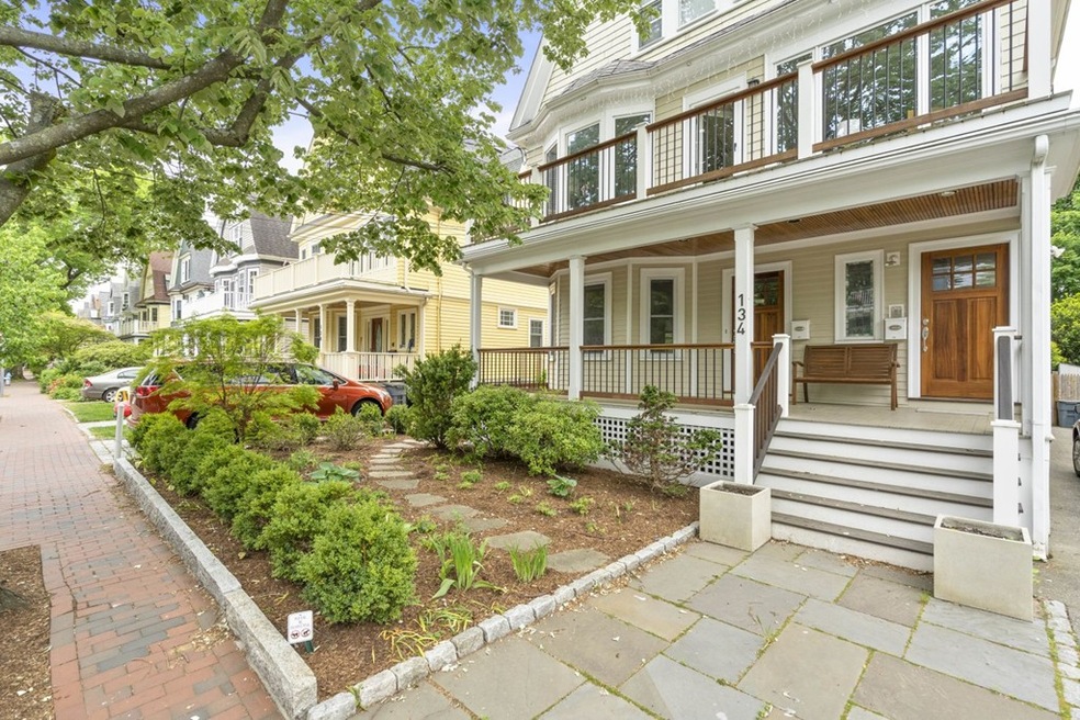 134 Lexington Ave unit 1, Cambridge, MA 02138 - photo 1