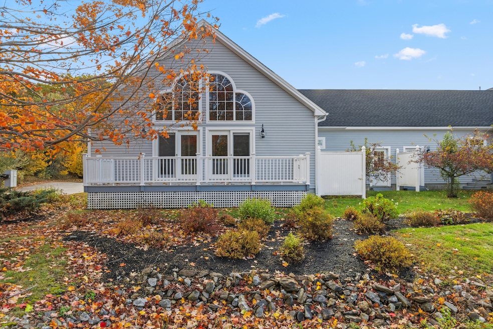 159 Lincoln St unit 15, Westbrook, ME 04092 - photo 1