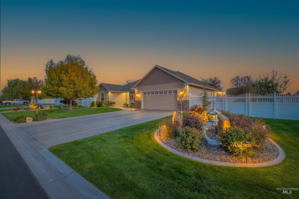 1806 Clearview Point Dr, Lewiston, ID 83501 - photo 1