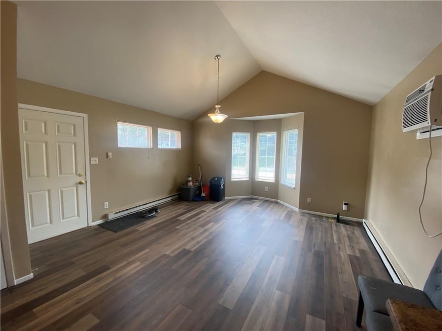 2905 Hickman Rd, Des Moines, IA 50310 - photo 1