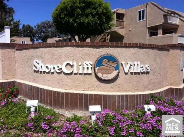 Fully remodeled 2 bed 2 bath condo just walking di