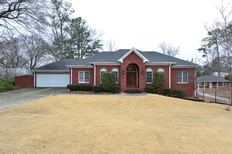Gorgeous custom built brick ranch in Smyrna!