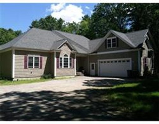 142 Oak St, Mansfield, MA 02048 - photo 1