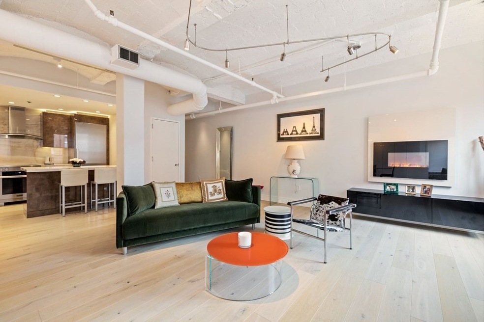 121 Beach St unit 702, Boston, MA 02111 - photo 1