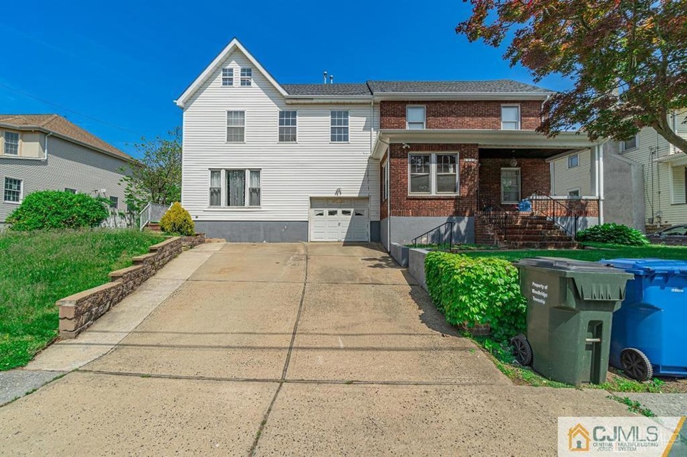 Sold $637,000 • Co-Listing Agent